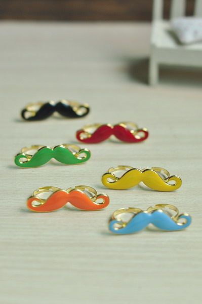 Anel Fashion Mustache